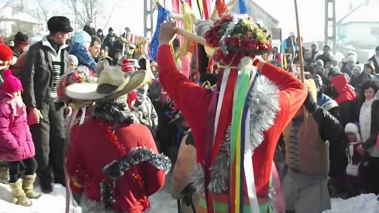 Obiceiuri si datini de Anul Nou in comuna Bozieni.AVI