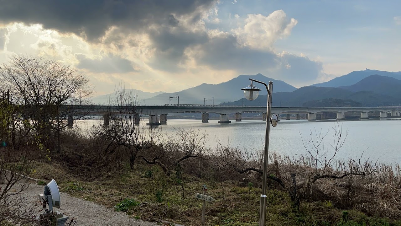 아이폰12 vs 갤럭시s21 타임랩스 동영상 비교해보기 : 클리앙