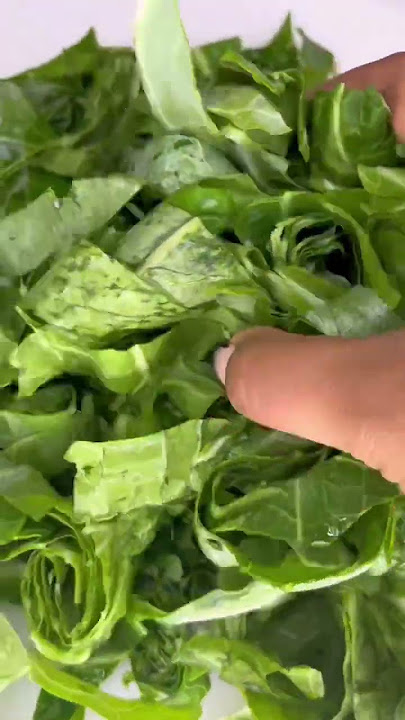 How to Clean and Prepare Collard Greens!