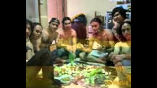 aaaakuuuu...... nggak suka reggae taaapi mengapa ku menggilainyaaa.............