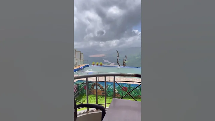 Infinity pool with a valley view in Mahabaleshwar 💞 - DayDayNews