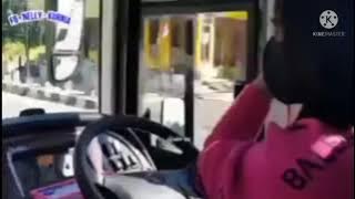 Driver bus cantik nelly kurnia