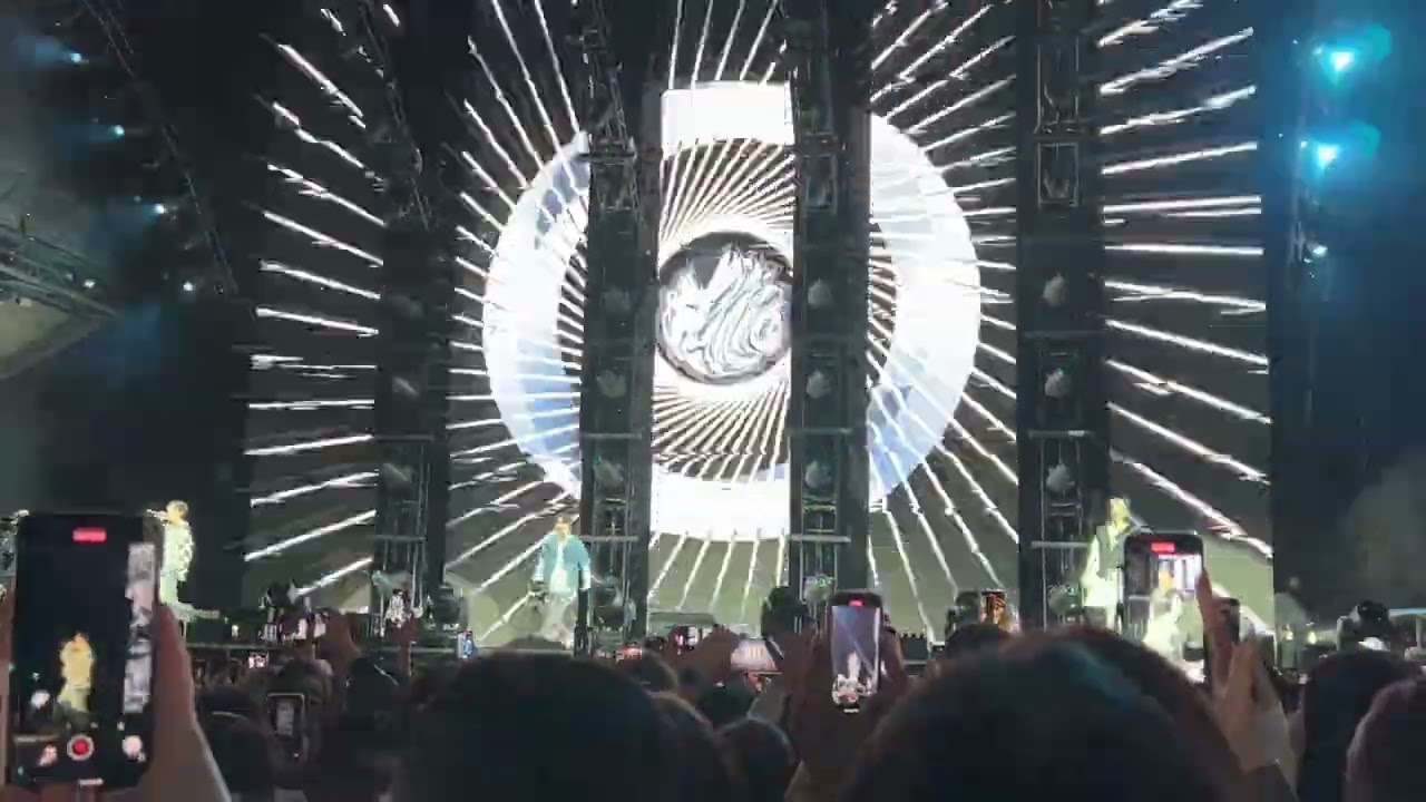 Cheers - Seventeen leaders live at LA3C