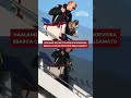 Haaland accolto da eroe in Norvegia sbarca con... un procione imbalsamato