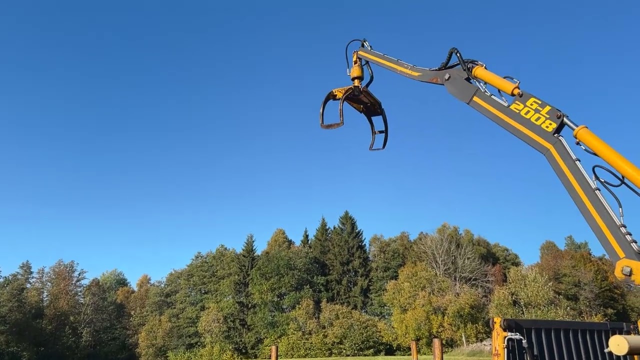 Skogskärra Med kran