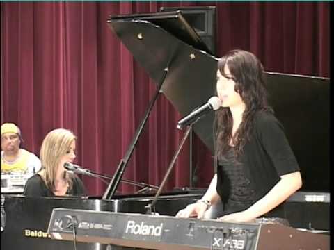 Hwy 4 Peace - Rianna Llamas & Laura Carreon Perfor...