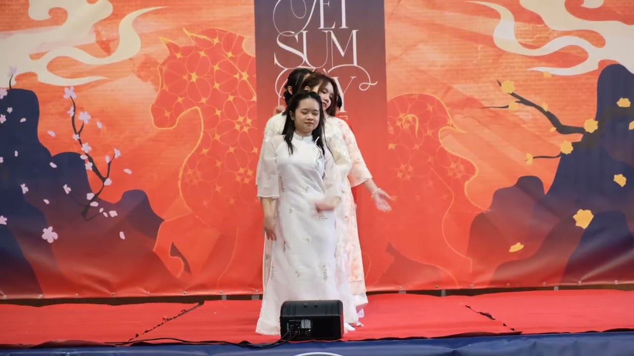 Đội múa tết sum vầy Misis 2026 tại HSE