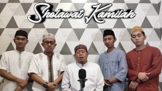 Download Lagu SHOLAWAT KAMILAH PALING MERDU MP3 Download Lagu SHOLAWAT KAMILAH PALING MERDU MP3