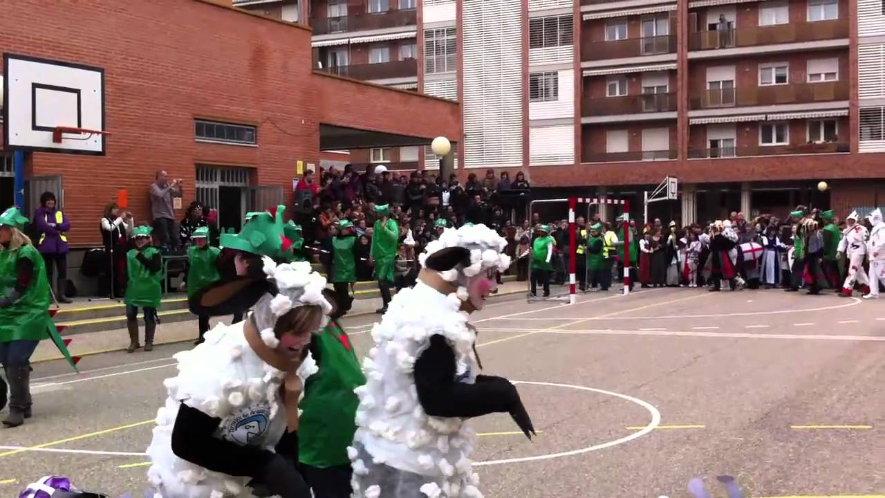 Dragones del carnaval Tomás Alvira 2011