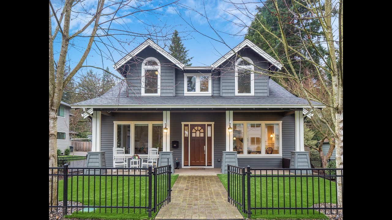 SOLD! First Addition Lake Oswego Traditional 839 F Avenue Lake Oswego