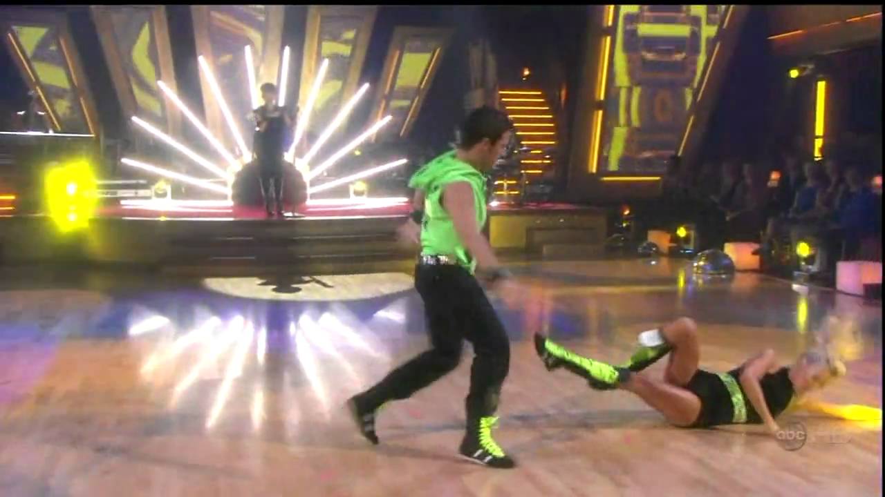 Kylie Minogue - Can't Get You Out Of My Head - 04 01 08  HD (Dancing With The Stars)