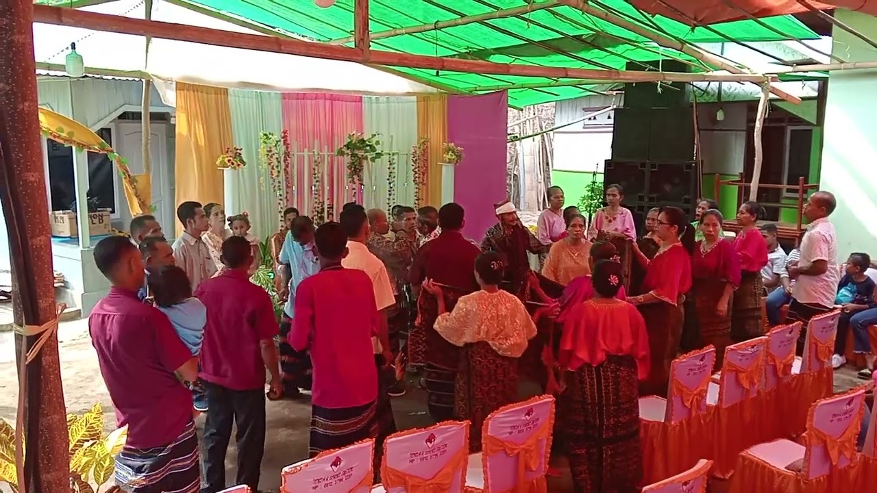 Goyang Lagu Ende Lio bikin rame pesta