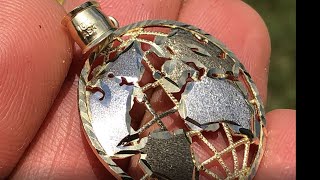Beach Metal Detecting  Equinox 800- Gold Globe