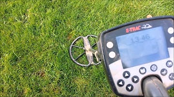 Digging Signals at the Park 2 w/ SILVER results - Minelab E-trac