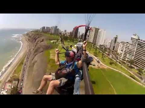 Video: Paragliding di Lima