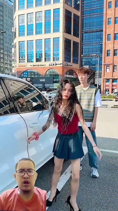 EVERYTHING IS WRONG!?#shorts#funny#entering the home#humor#viral#like#ilyasjunior#subscribe#short...