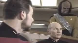 Star Wars Destoyer vs Star Trek Enterprise 1701-D
