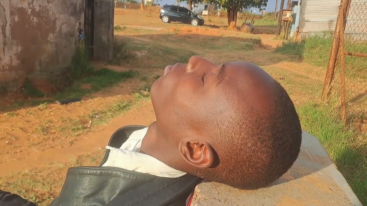 KUROMBESWA_-ZIM COMEDY 