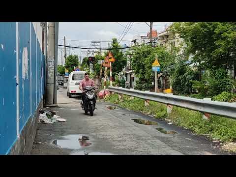 Video D19E - 911 kéo tàu SE22 qua chắn số 14 (06.08.2022) - youtube