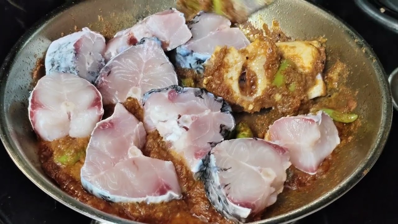 చేప ఇగురు | ఫిష్ గ్రేవీ రెసిపీ | Fish Gravy Recipe In Telugu | @HomeFoodsCookingg 