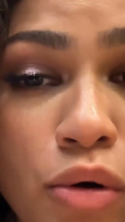 Zendaya live singing ️ - YouTube