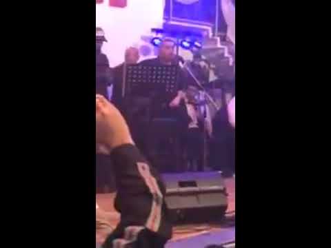 جورج وسوف دخوله إلى المسرح و أغنية يا بياعين الهوى حفلة عيد الميلاد كولن ألمانيا 25 12 2017