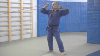 Уроки дзюдо. Тренировка с резиновым эспандером. kfvideo.ru