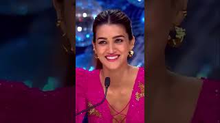 Varun Confirmed ✔️ Kriti's Relationship 💑 with Prabhas ❤️ Jhalak Dikhhla Jaa Grand Finale Promo screenshot 5