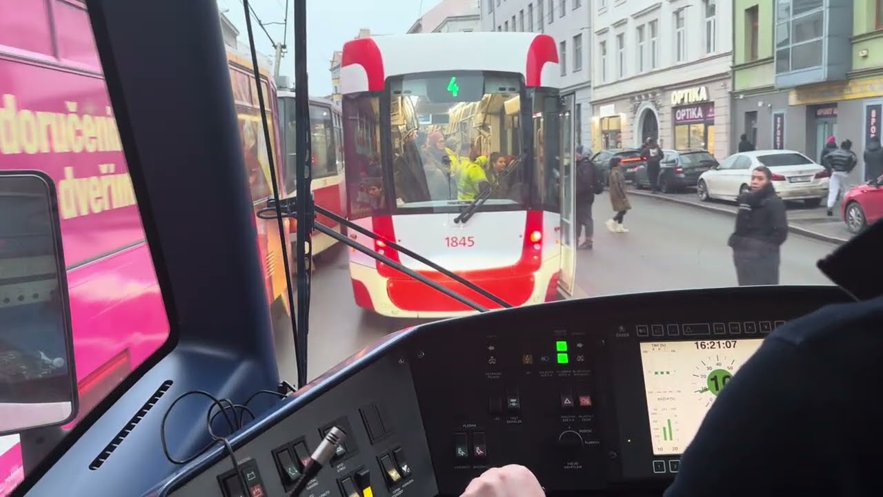 12 февраля 2026 г. Едем трамваем по улочкам Европы 🚋