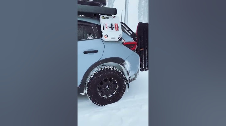 Subaru Crosstrek looking in the snow #subaru #subarucrosstrek #crosstrek #supercars