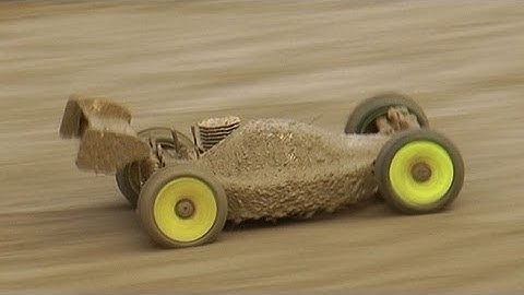 Slow Motion WET RACE-1