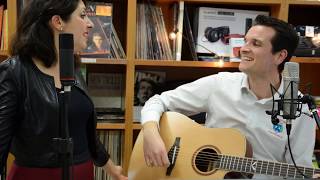 Download Lagu Silvia Giraldi Feat. Giacomo Toppi - Shallow (A Star is Born ) Acoustic Cover Live From IMDR On Air MP3