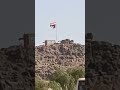 هكذا أصبح يرفرف خفاقا بحرية في اليمن م ذمار مدينة ذمار قمة جبل هران هكذا أصبح يرفرف خفاقا بحرية في اليمن م ذمار مدينة ذمار قمة جبل هران