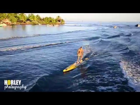 Nainoaiki DAVID, Stand Up Paddle Naish surfing boat wave at Teahupoo ! Tahiti