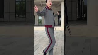 16 #Simple and casual style outfits are so timeless