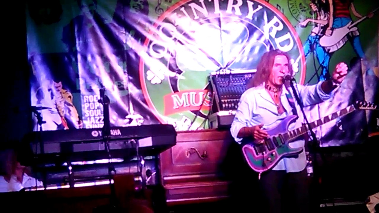 ANTONIO REGUERA Y AGUSTINA EN PUERTO REAL (COUNTRY RD 05-12-2016) - POLVOS MÁGICOS