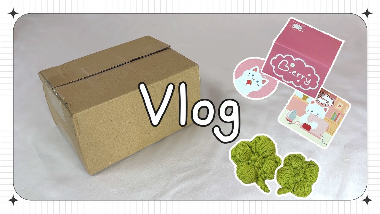 [Vlog] #1 🍓​핸드메이드 소품 스토어 준비 브이로그🍓​ㅣ스티커 발주하고 손뜨개 키링 만들어요🍀