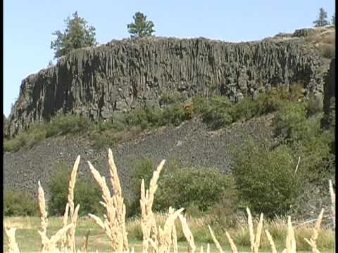 Missoula Flood features: "Hole in the Ground" at R...