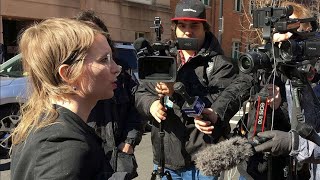 Chelsea Manning: Wikileaks source jailed for refusing to testify
