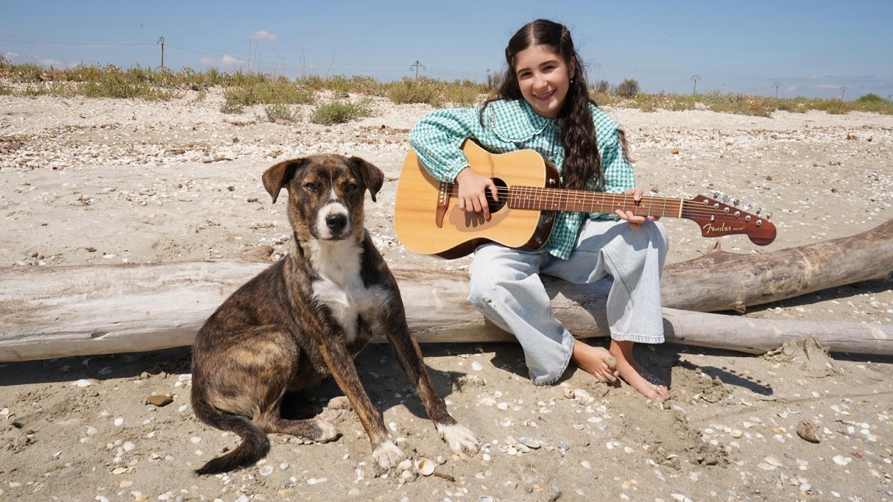 Carolina Radu (10 ani) - N-ai nevoie de foarte multe (outdoor live , cover folk)