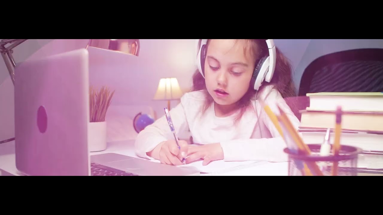 Lower Secondary Homeschooling Courses | Wolsey Hall Oxford