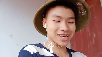 Thanh niên đội mũ cối đeo tai phone nghe nhạc và cái kết