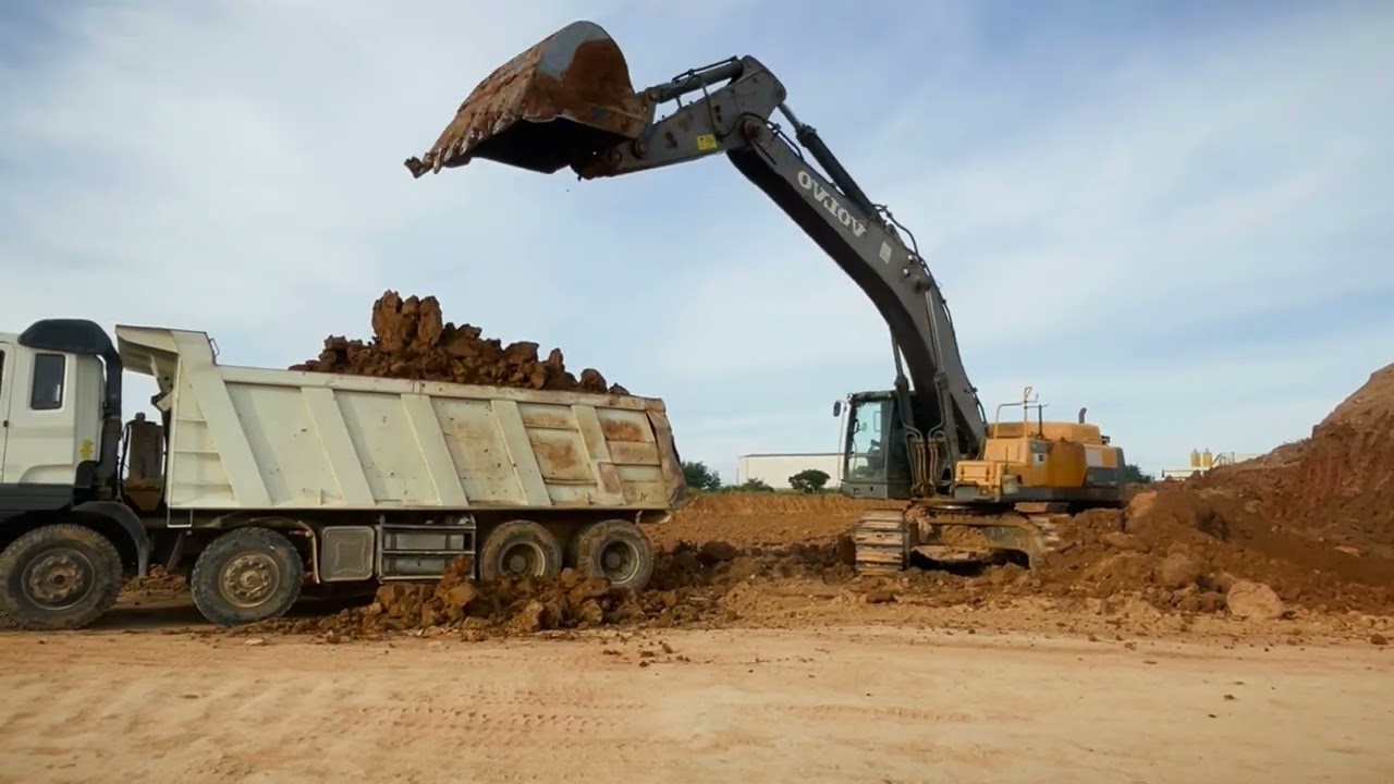 Arrive Brand New Cat 395 Excavator Loading Cat 777 Dumpers | Massive Earthworks in 4K - Sotiriadis