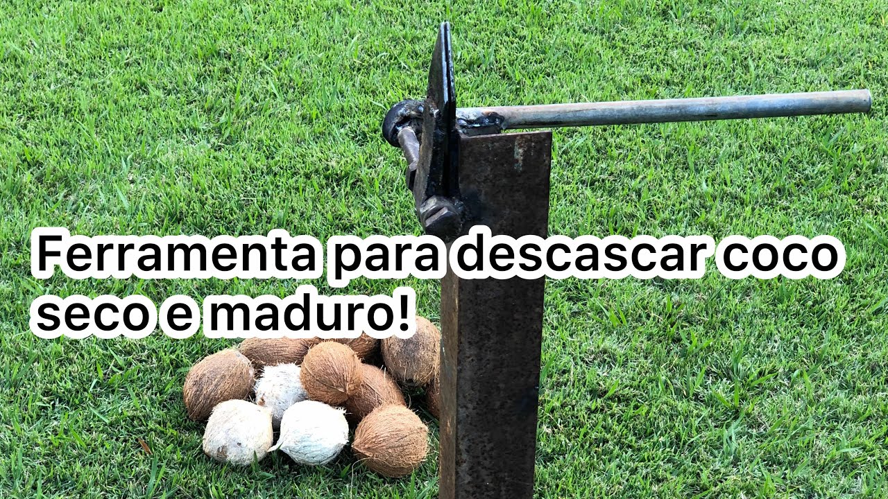 Ferramenta para descascar coco seco e maduro, super fácil de fazer!