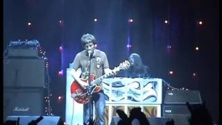 Oasis - Don&#39;t Look Back In Anger (Live at Forum; Milan, Italy 30-10-2005)