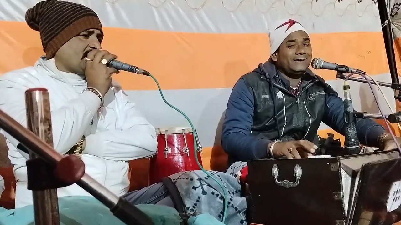 है जिंदगी कितनी खूबसूरत।जिन्हे अभी ये पता नही है।। #nityananddwivedi& #pradumanpandey