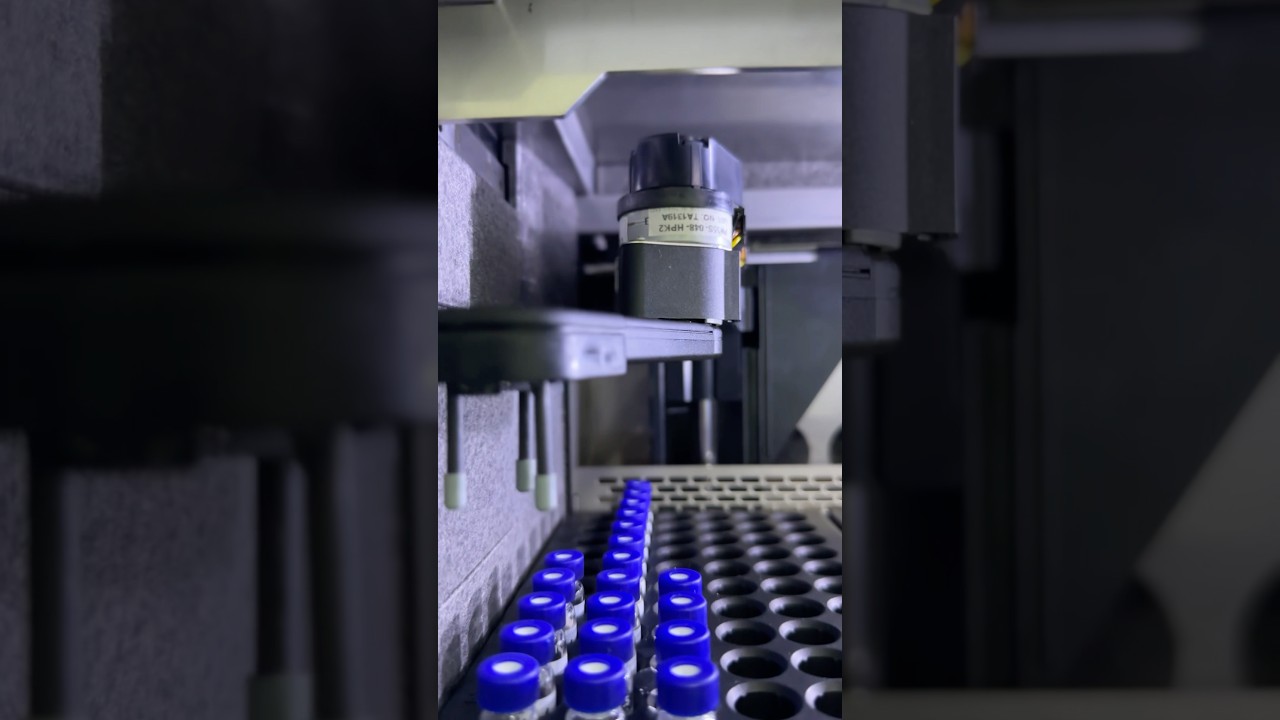 Auto sampler of Agilent 1260 Infinity II #chromatography #hplc