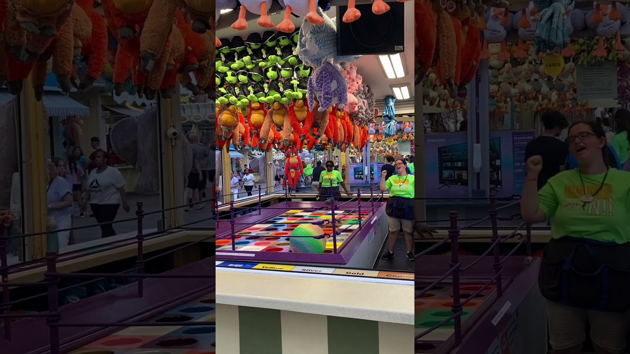 Playing Wildwood NJ Boardwalk Games! 