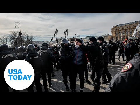 Russian antiwar protests continue to defy mass arrests | USA TODAY