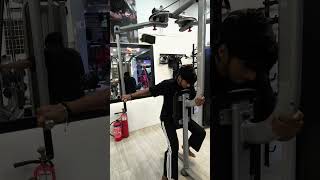 Most people do 12 back exercises and still look flat from behind.I do these 4.That's it.